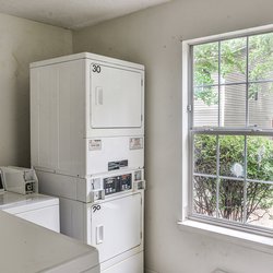Crestwood Park offers 1, 2 and 3 bedroom apartments in Marietta, GA.
